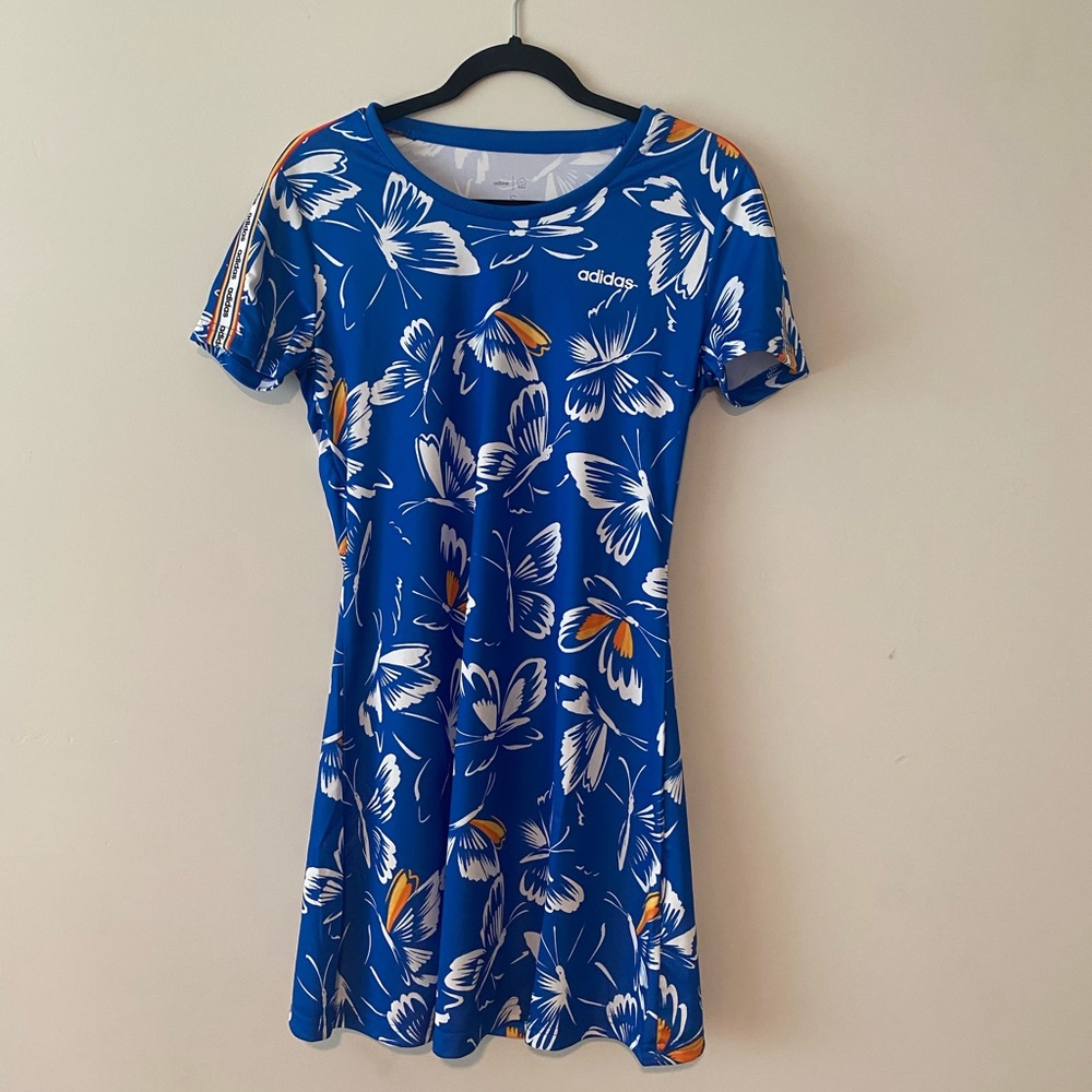 Adidas Butterfly Motif and Multicolored Rainbow Stripe Tennis Dress SZ Small